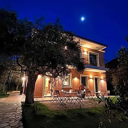 Casa Teresi فندق *